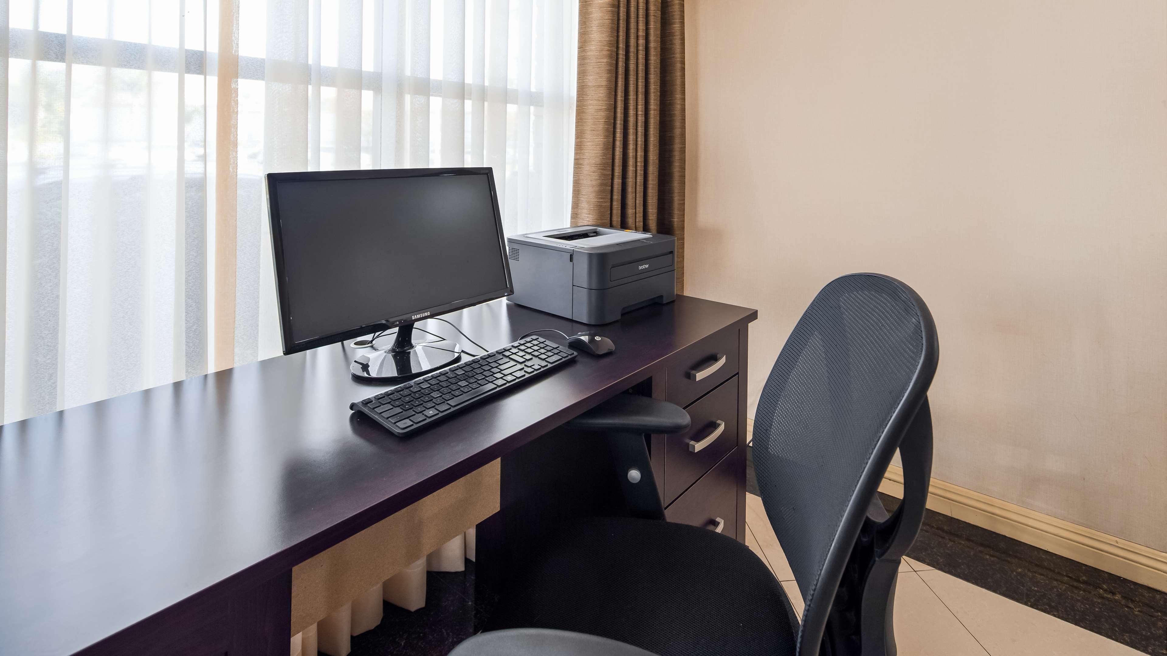 Best Western Norwalk Inn Zewnętrze zdjęcie