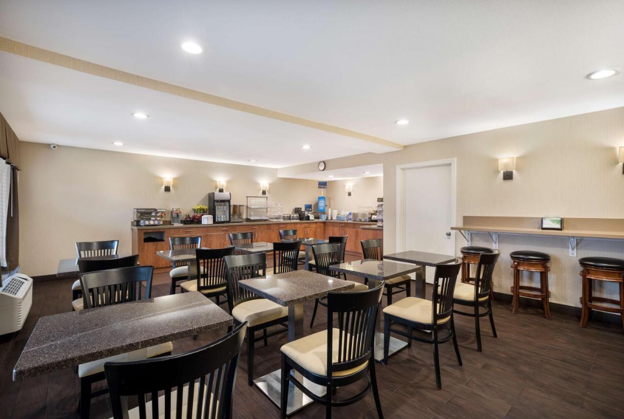Best Western Norwalk Inn Zewnętrze zdjęcie