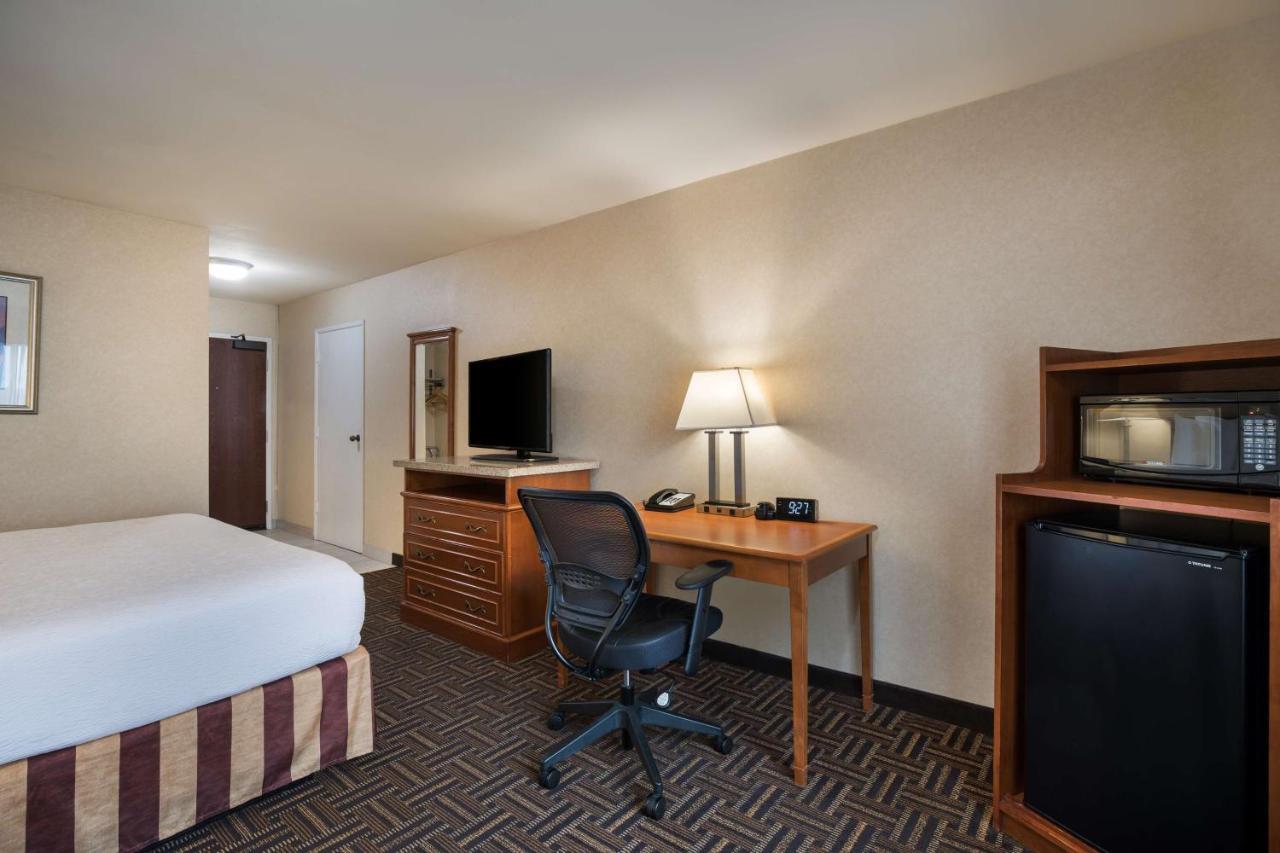 Best Western Norwalk Inn Zewnętrze zdjęcie