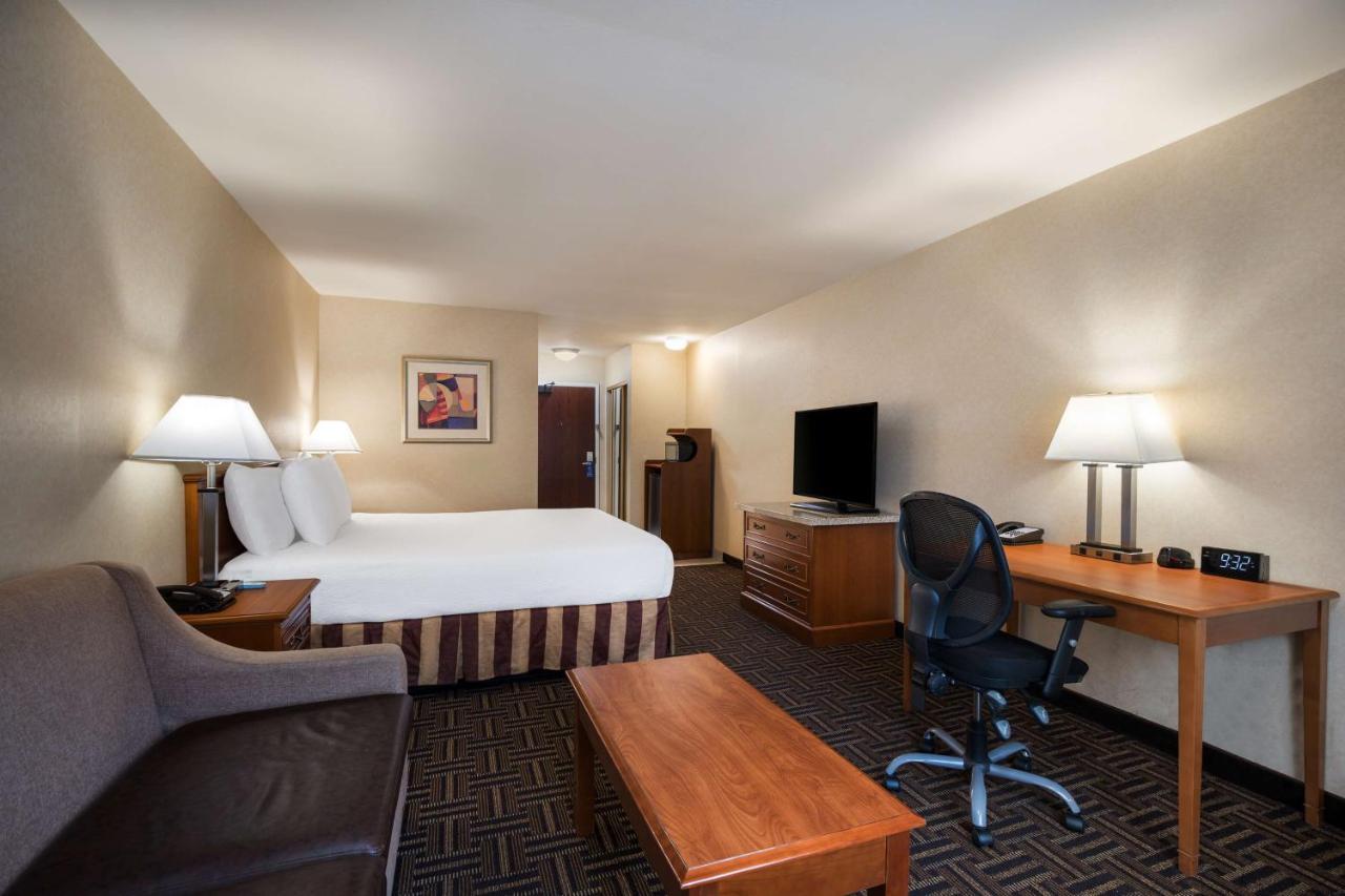 Best Western Norwalk Inn Zewnętrze zdjęcie