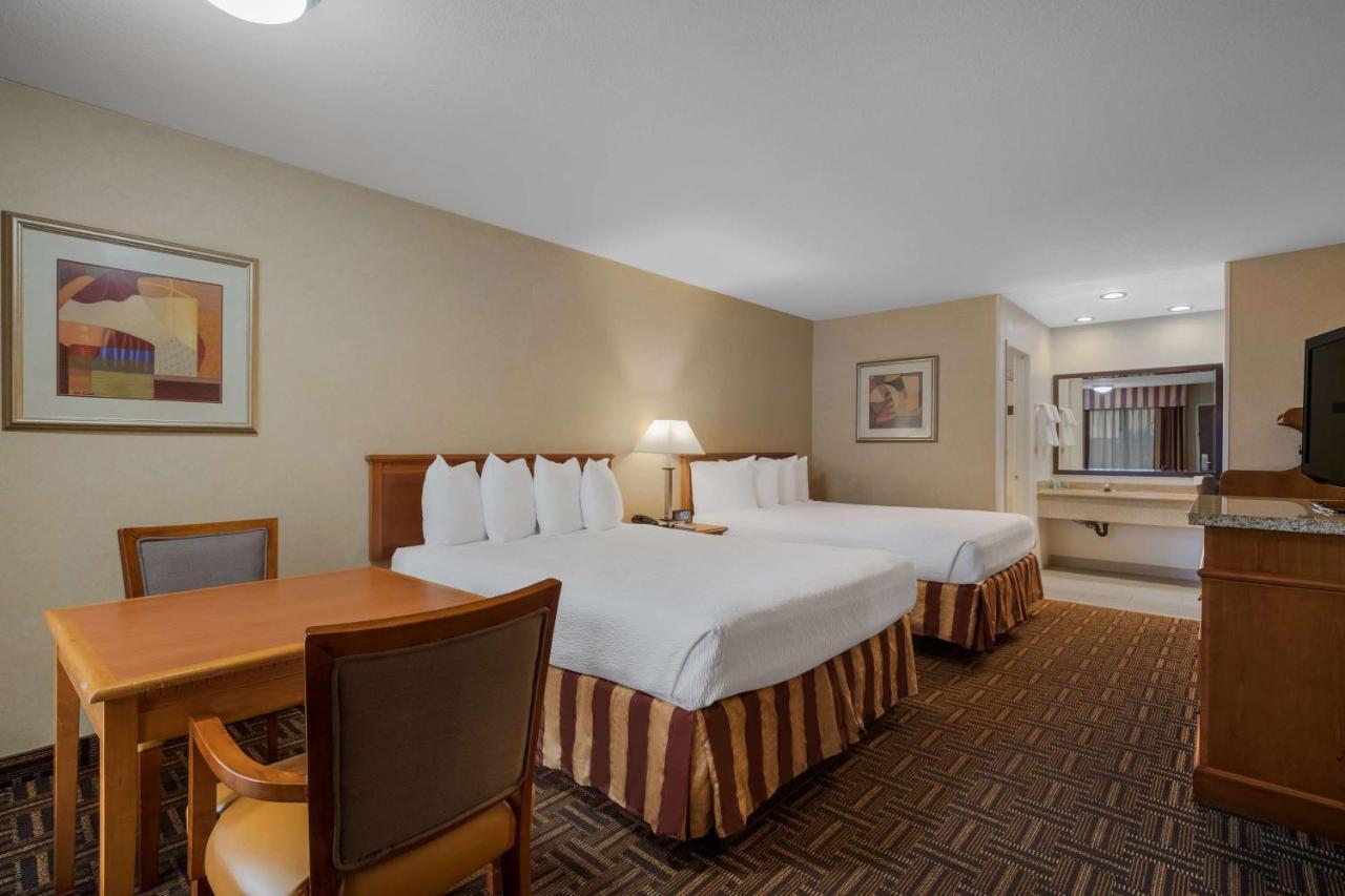 Best Western Norwalk Inn Zewnętrze zdjęcie